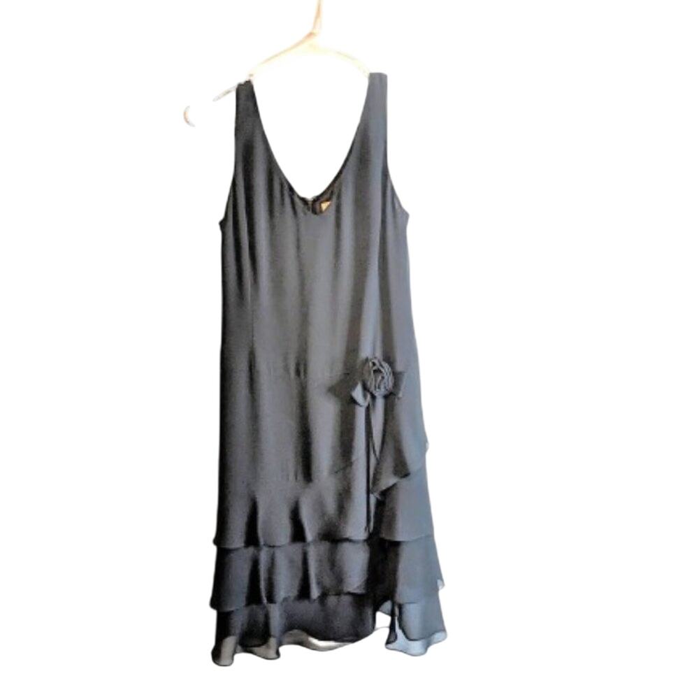 Loft sz 6 NWT black sleeveless layered ruffle flowy woman's beautiful gown.